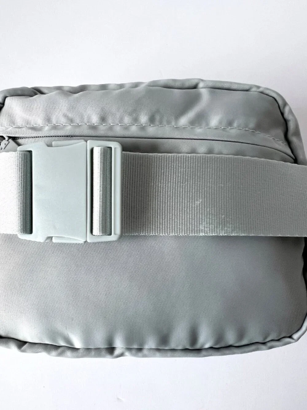 Gaiam Sidekick Sling Bag, Fanny Pack, or Crossbody Sky Blue, New - Picture 12 of 15